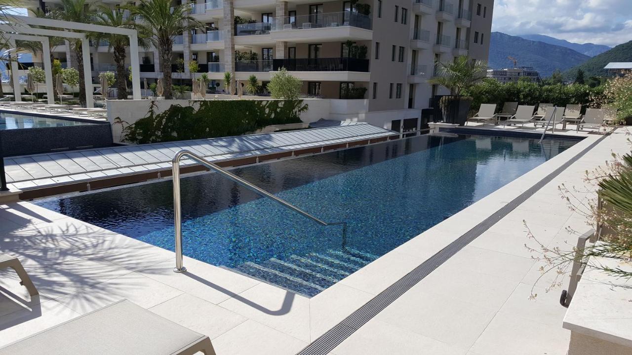 Porto Montenegro Luxurious Elena 티바트 외부 사진