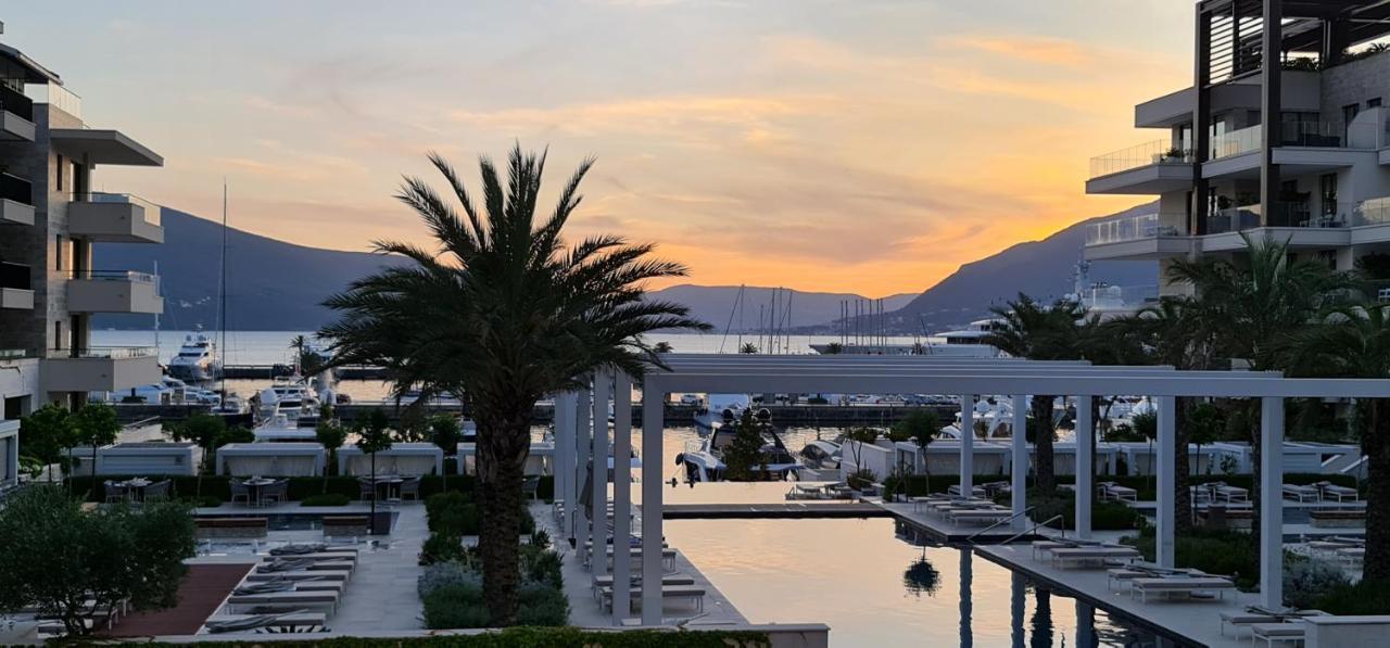 Porto Montenegro Luxurious Elena 티바트 외부 사진
