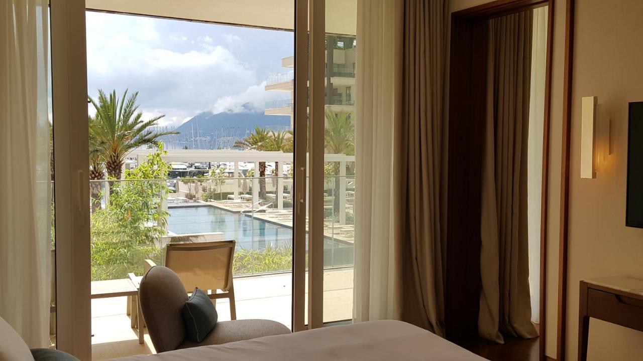 Porto Montenegro Luxurious Elena 티바트 외부 사진